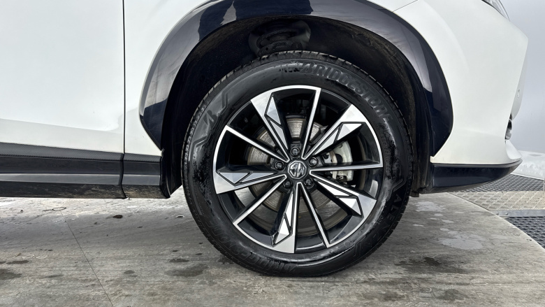 MG HS 1.5 T-GDI Trophy 5dr DCT Petrol Hatchback